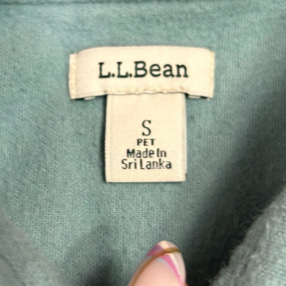 L.L.Bean Women's Chamois Cloth Shirt Small Mint Green Hiking Outdoor Button-Up - Picture 3 of 10